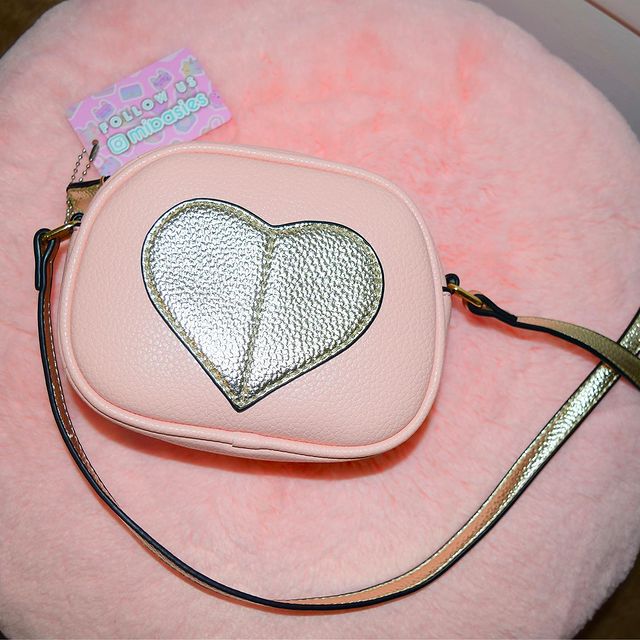 Heart in Oval PURSE Mibasies 